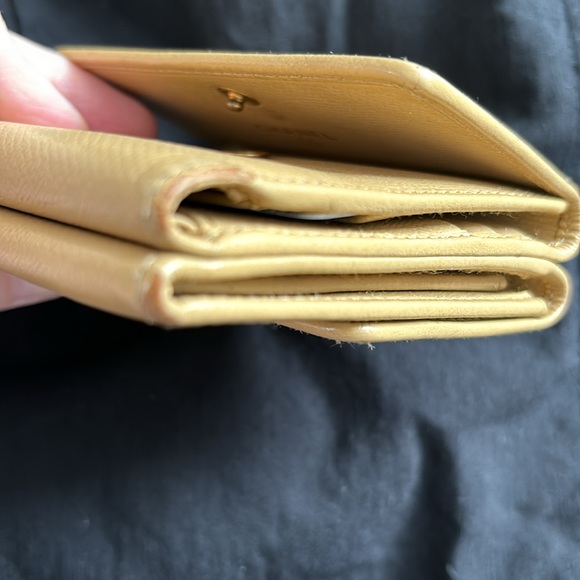 Chanel coco button leather wallet with COA double sided - Picture 12 of 12